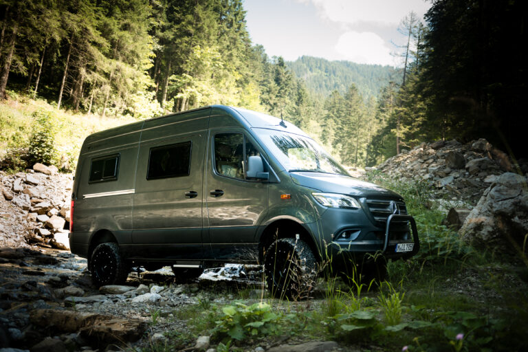 Franchissement du Mercedes Sprinter 4x4