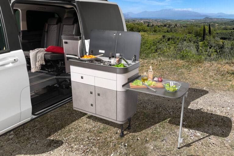 Bloc cuisine à l'extérieur du Campstar